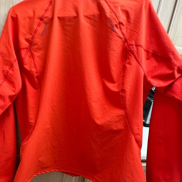 Eddie Bauer First Ascent Women’s XL light weight windbreaker - Picture 6 of 6